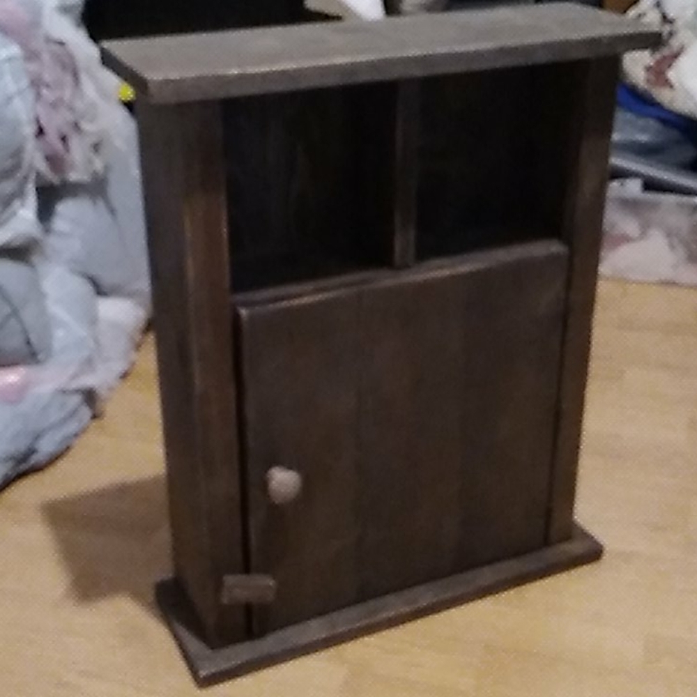 Vintage Handmade Shelf - Picture 4 of 10